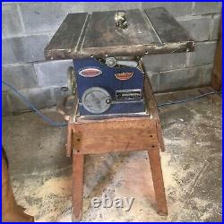 Vintage sears craftsman table saw has no fence or mitre guide very old very rar